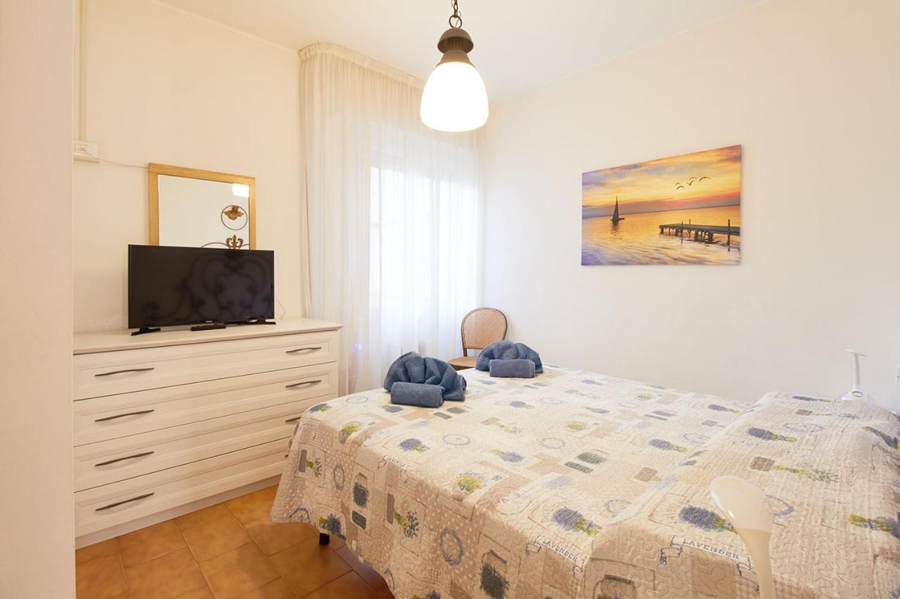 Appartamenti Dell'Arco Finale Ligure Exteriör bild