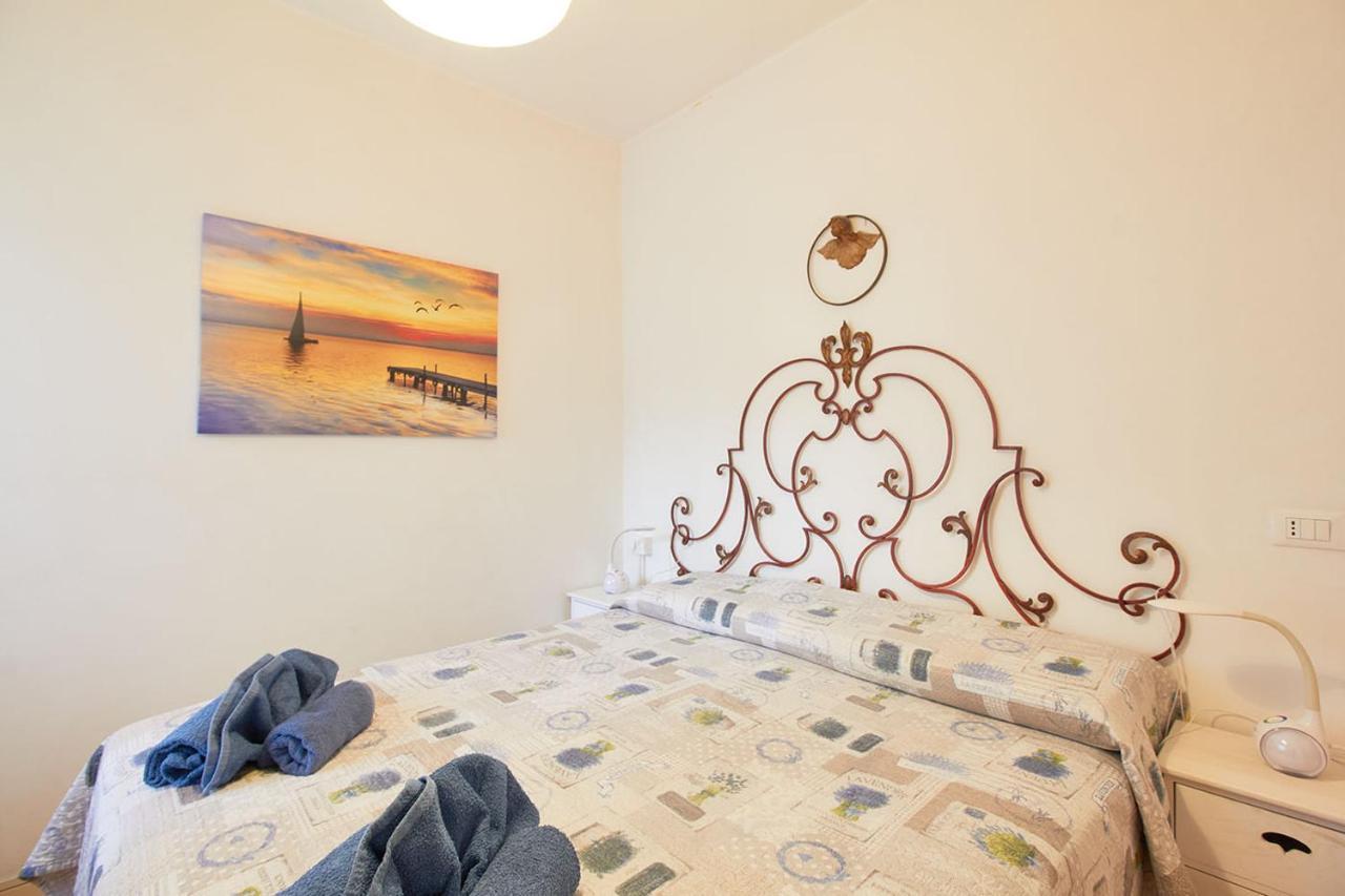 Appartamenti Dell'Arco Finale Ligure Exteriör bild