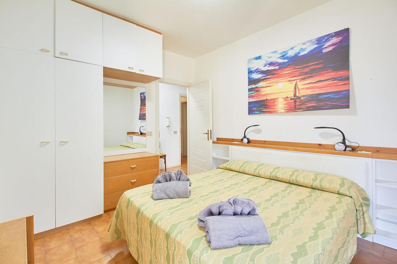 Appartamenti Dell'Arco Finale Ligure Exteriör bild
